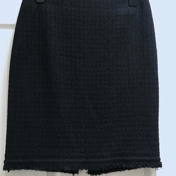 Cute Talbots Black Textured Pencil Skirt with FUN Furry Hem!!! - Picture 9 of 14